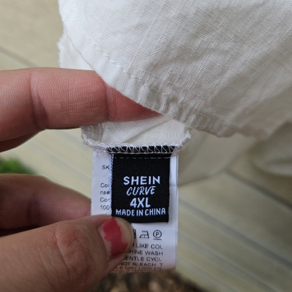 Shein white ruffle strap blouse with red embroidery 4XL - Picture 3 of 4